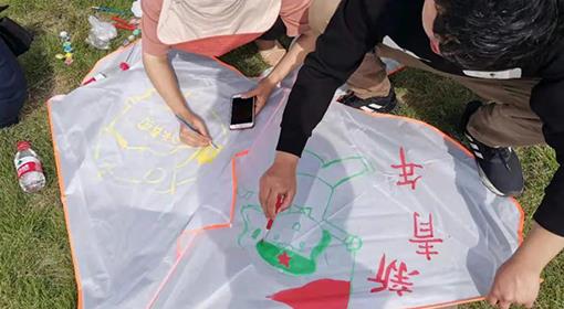 ���Ӽ��Ź���